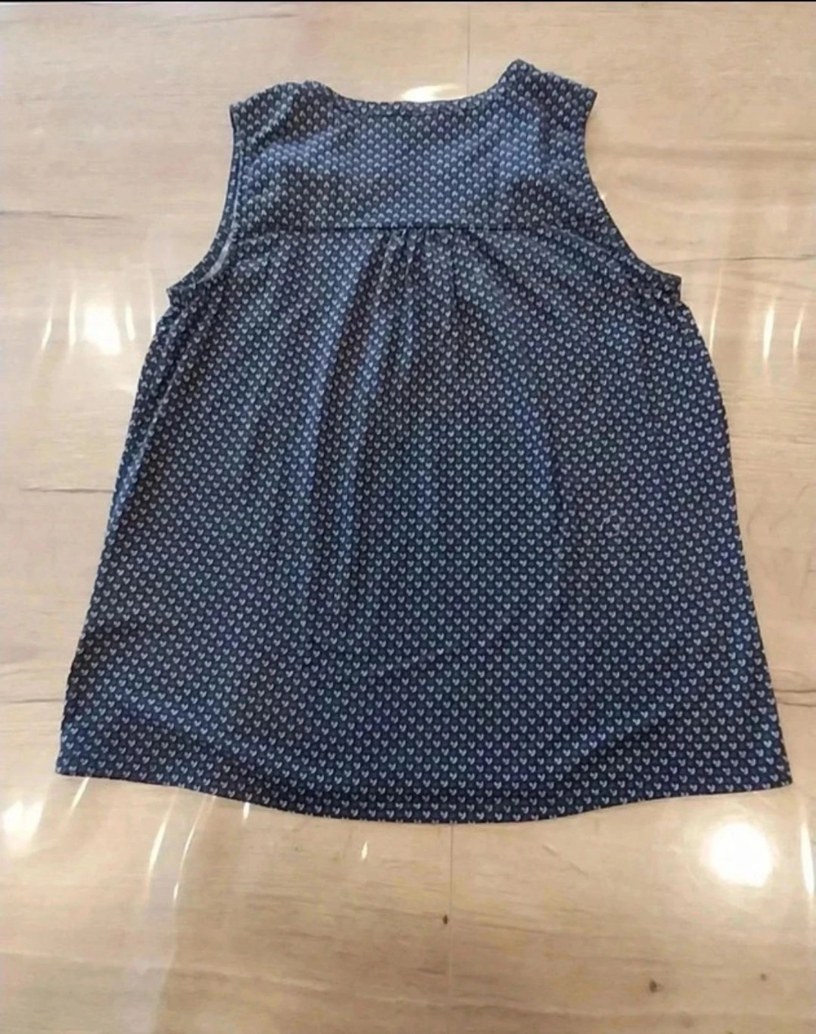sleeveless top – photo 2